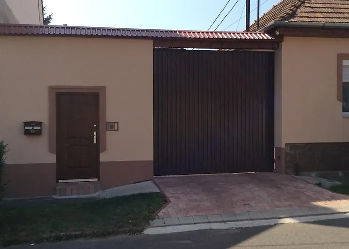 A Bastya Arnyeka אגר